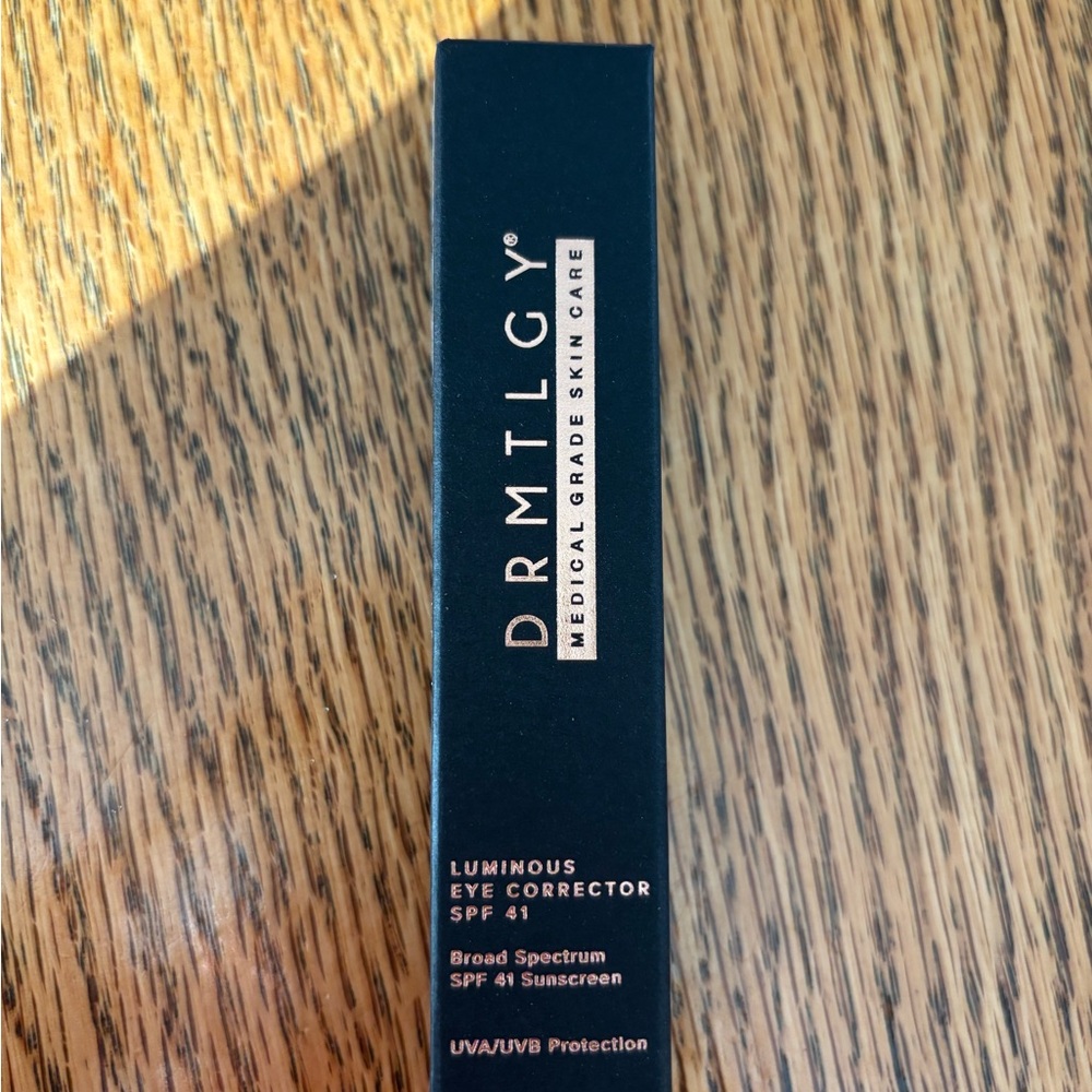 DRMTLGY Luminous Eye Corrector SPF 45 - Medium